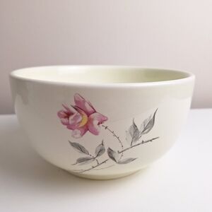 Vintage Rosette by Universal Ballerina Serving Mixing Bowl 7.5" Pink Roses MCM